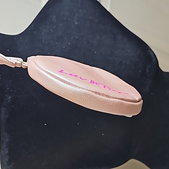 Betsey Johnson Wristlet purse - Picture 5 of 6